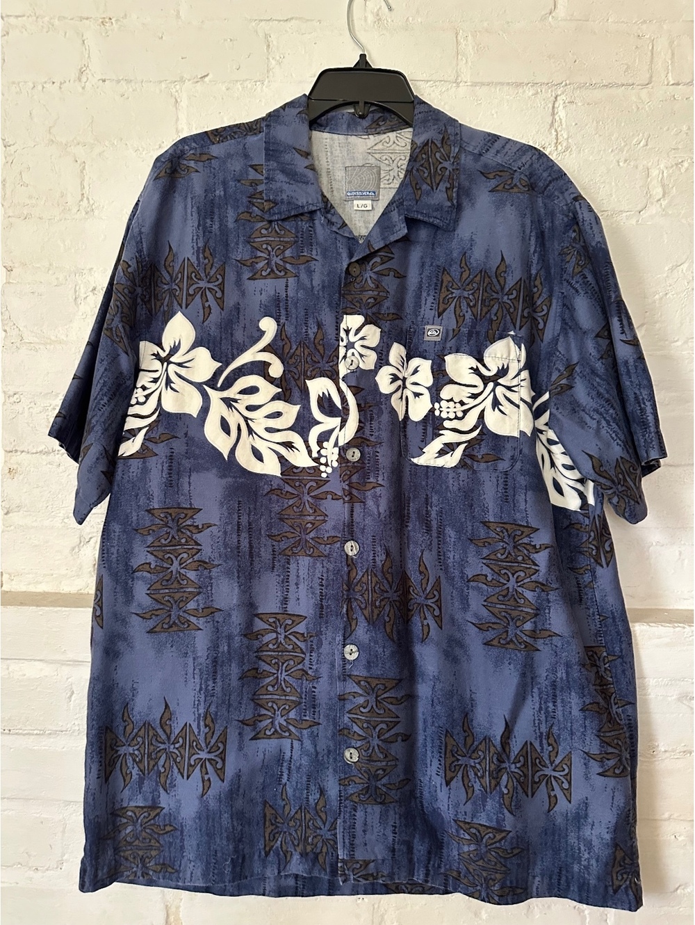 Quicksilver Blue Hawaiian Floral Print Short Sleeve Button Front Shirt